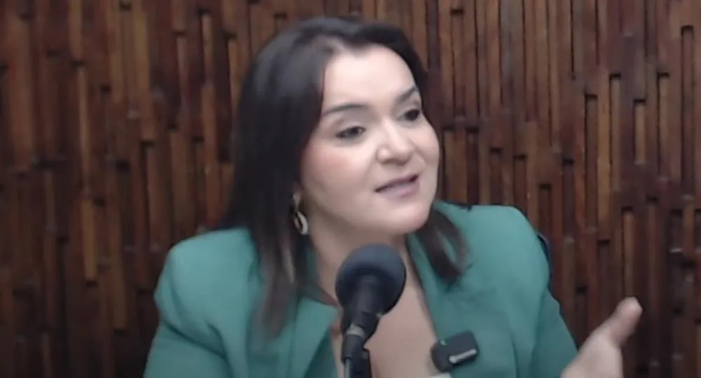 ASSISTA: Prefeita Adriane Lopes diz que segredo foi tirar secretários de dentro dos gabinetes