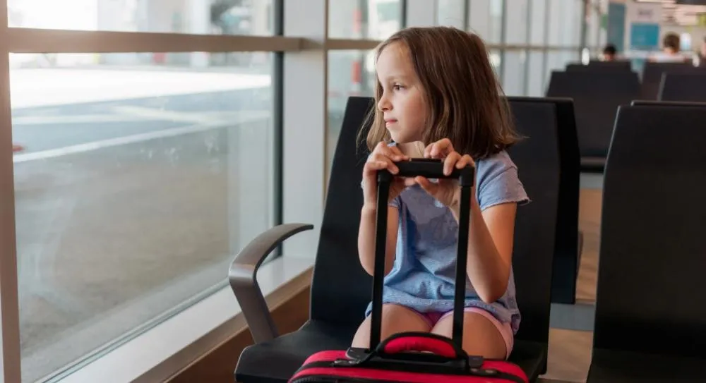 Cresce em 200% a emissão de Autorizações de Viagem de Menores digitais durante as férias escolares em MS