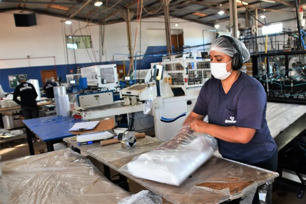 Funsat tem 2024 vagas de emprego para começar bem 2025