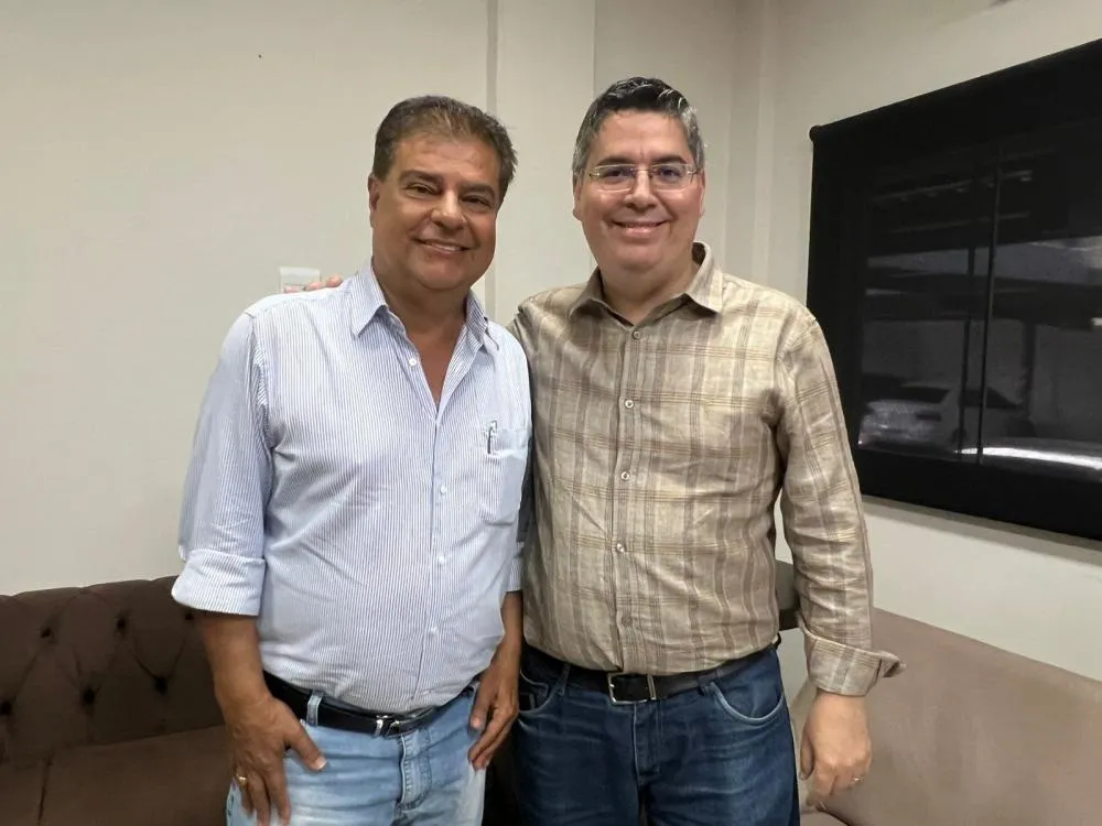 Vereador Dr. Victor Rocha e Senador Nelsinho Trad discutem ações pela saúde de Campo Grande em visita à Câmara Municipal